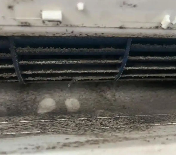 那曲空调吹的风有股烧焦味是怎么回事